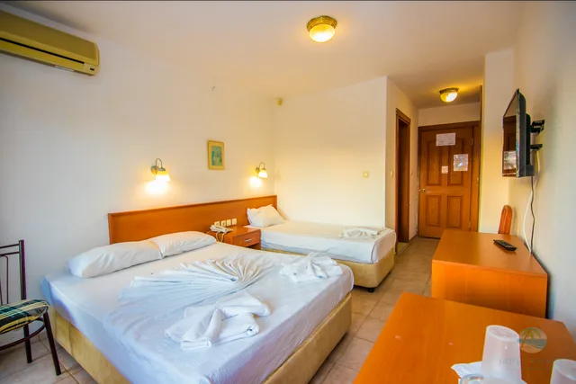 Standard, Double Bed, Private Hotel 1/2