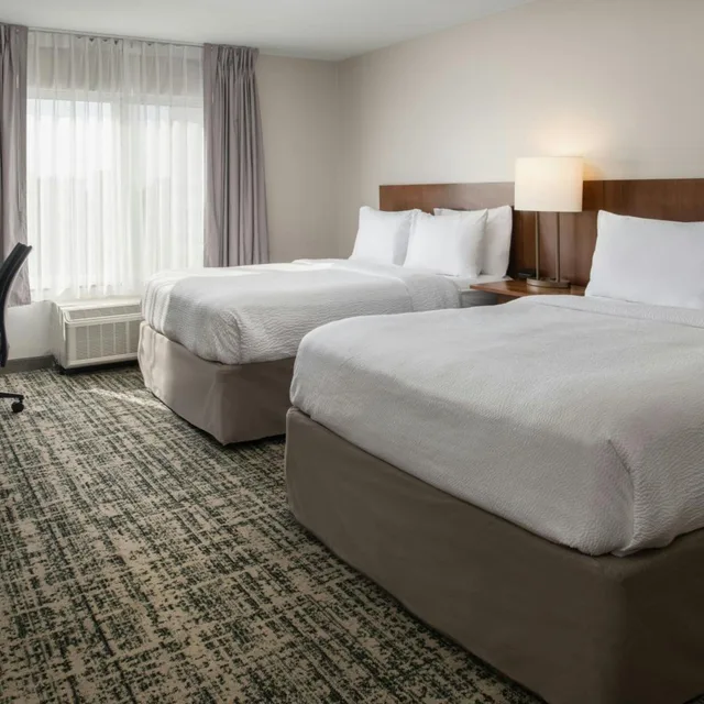 غرفة بسريرين كوين بحوض استحمام لذوي الإعاقة، Fairfield Inn Suites Tampa Westshore Airport 1/10