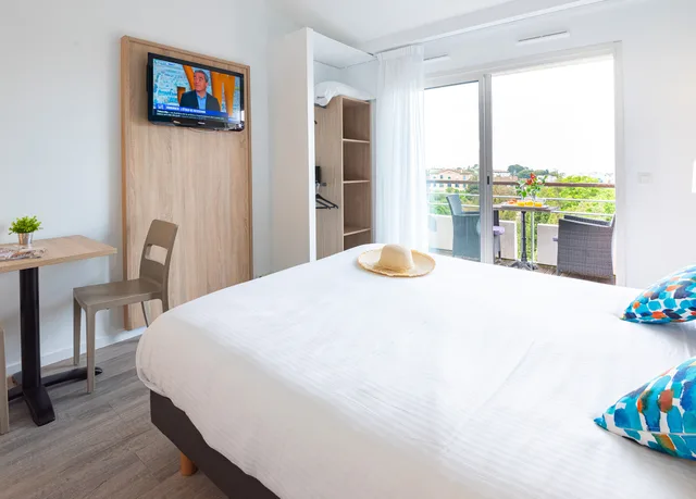 غرفة سوبيريور بسرير مزدوج، Zenitude Hotel-Residences Le Cannet 3/4