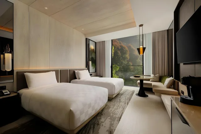 Studio, Hill Side، Padma Hotel Bandung 2/2