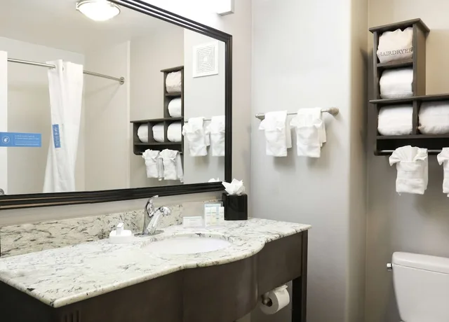 جناح استوديو بسرير كينج مع أريكة، Hampton Inn & Suites Temecula 8/9