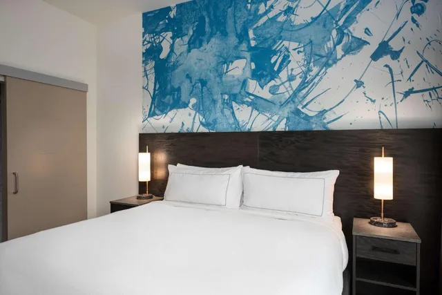 جناح استوديو بسرير كينج بمطبخ، Holman Riverfront Park Hotel Salem Tapestry by Hilton 1/1