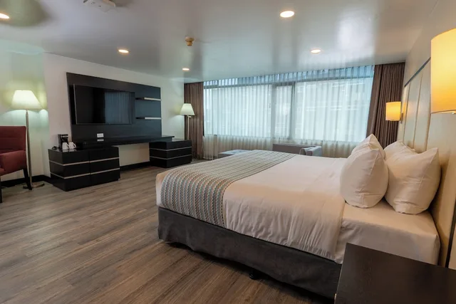 جناح بريميوم جونيور بسرير كينج، Wyndham Garden Quito 3/10