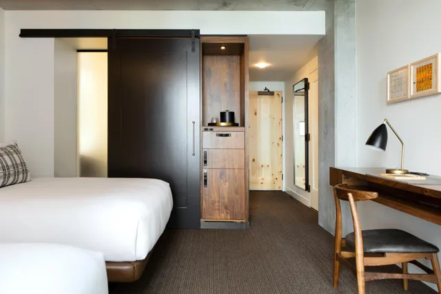 غرفة بسريرين كوين لذوي الإعاقة، Limelight Hotel Denver 5/9
