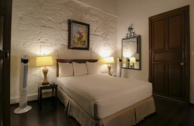 غرفة قياسية بسرير كوين بشرفة، Hotel Casino Morelia 2/10