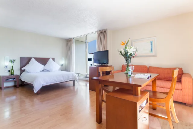 Senior, Suite, Single, Double Bed، Exe Suites San Marino 1/3