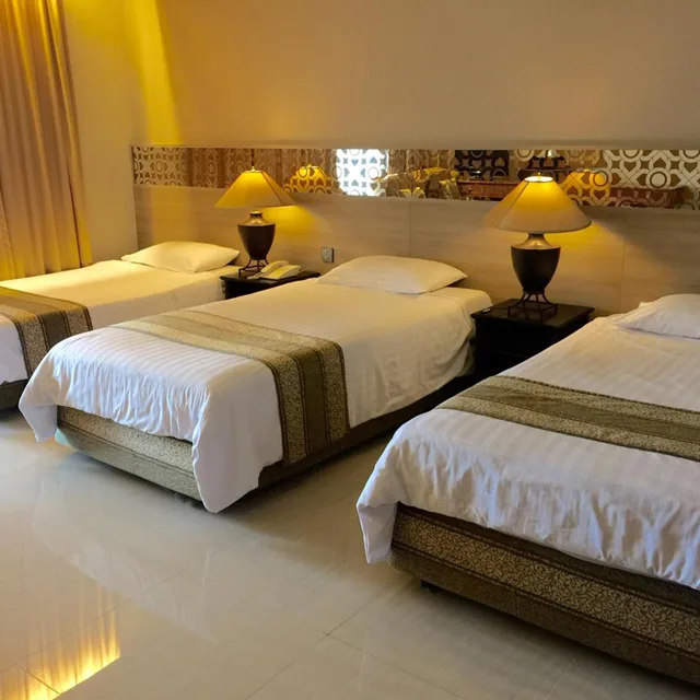Superior, Triple, Indra Regent Hotel 5/9