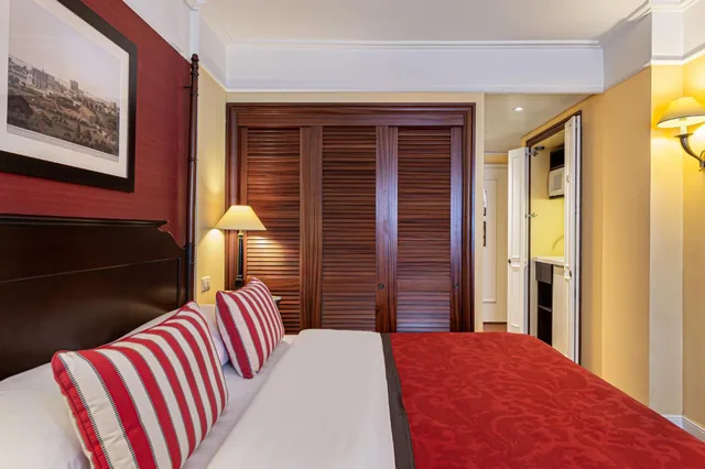 غرفة كلاسيكية بسرير كينج، Kipling Hotel 2/5