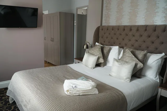 غرفة تنفيذية بسرير مزدوج، Halifax Hall 1/7
