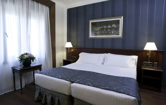 غرفة متصلة عائلية، El Avenida Palace 5/10
