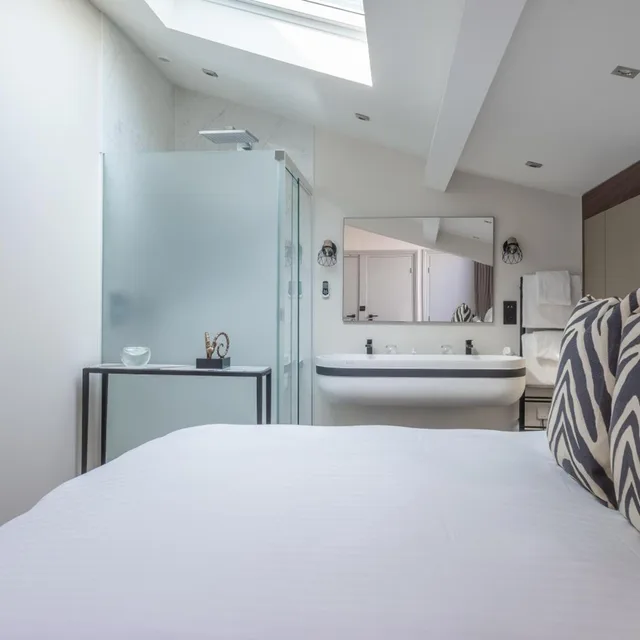 غرفة ديلوكس بسرير مزدوج بشرفة، Le Boutique Hotel & Spa 2/3