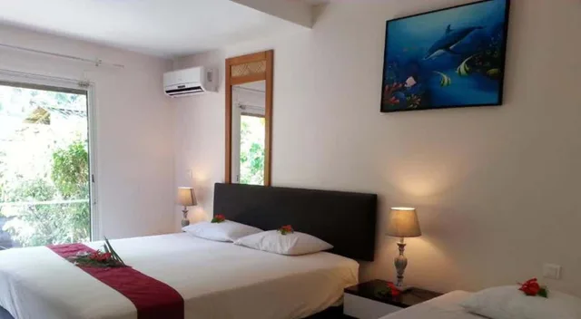 غرفة قياسية ثلاثية بسرير كوين وسرير فردي، Hotel Hibiscus 2/9
