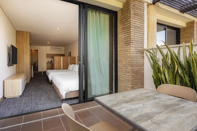 جناح جونيور بثلاثة أسرّة مع أريكة، Alko Hotel Integrado 7/9