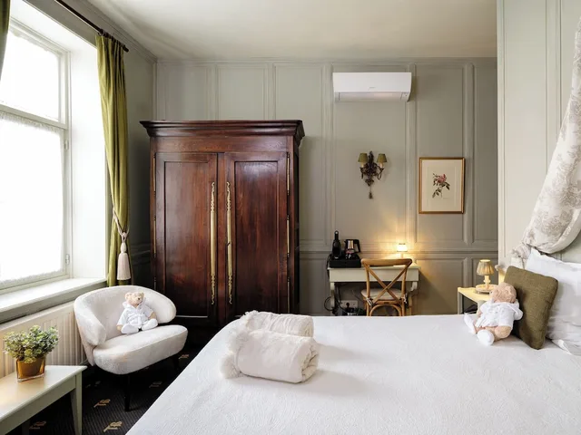Superior, Double Bed, Street or Terrace View، Hotel Ter Brughe 3/10