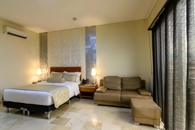 غرفة ديلوكس بسرير كوين بشرفة، Dorado La 70 Hotel 2/6