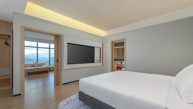 Holiday Inn Express Kunming Yiliang Center by IHG، Shilin 13/50
