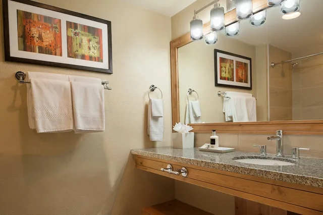 2 Bedrooms, Loft, Residence, King and Queen Bed, 2 Sofa، Grand Summit Hotel 2/3