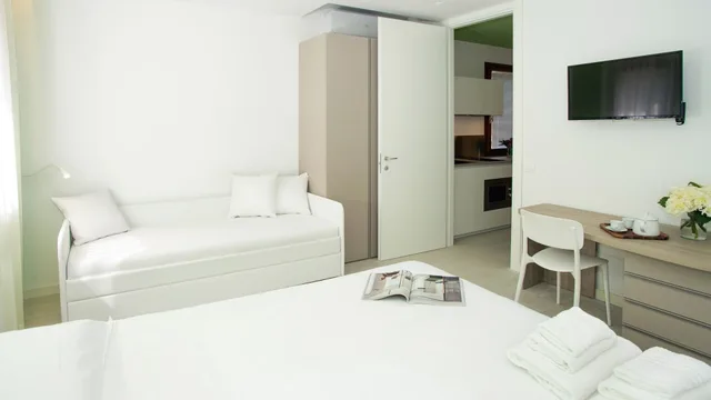 2 Bedrooms, Deluxe, Villa, Double and Twin Beds, Kitchenette, Garden Area, Hotel President Lignano 1/10