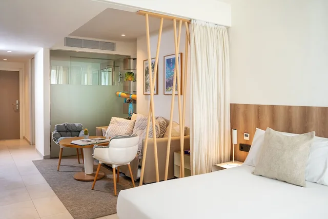 لوفت بسرير مزدوج مع أريكة، Innside by Melia Calvia Beach 3/5