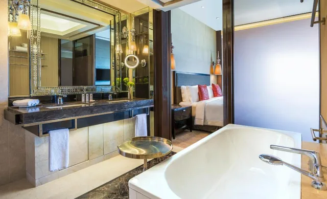 Astor, Grand, Suite, King Bed، The St Regis Mumbai Formerly Palladium Hotel Mumbai 4/4
