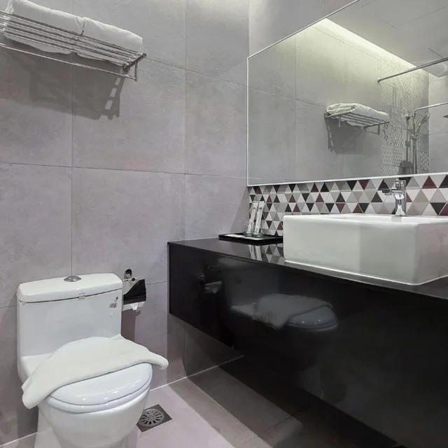 غرفة سوبيريور بسرير كوين، Fives Hotel DNP 6/8