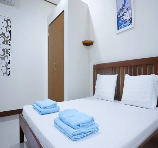 غرفة سوبيريور مزدوجة، Capital O 75521 Sang Siri Apartment 1/8