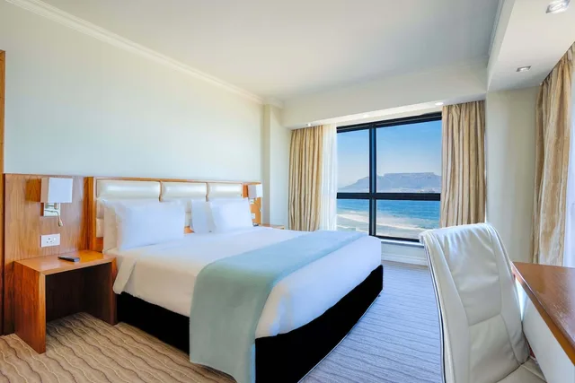 Mountain, King Bed, Sea View، Blaauwberg Beach Hotel 6/10