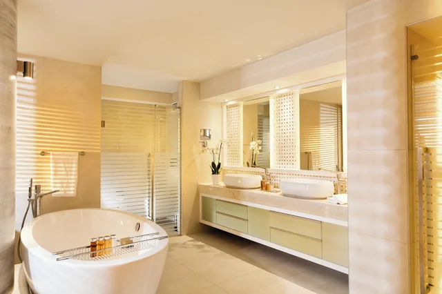 2 Bedrooms, Suite, Bungalow, Double and Twin Beds, Private Garden، Sani Club 5/7