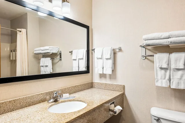 غرفة بسريرين كوين، Boarders Inn Amp Suites 6/13