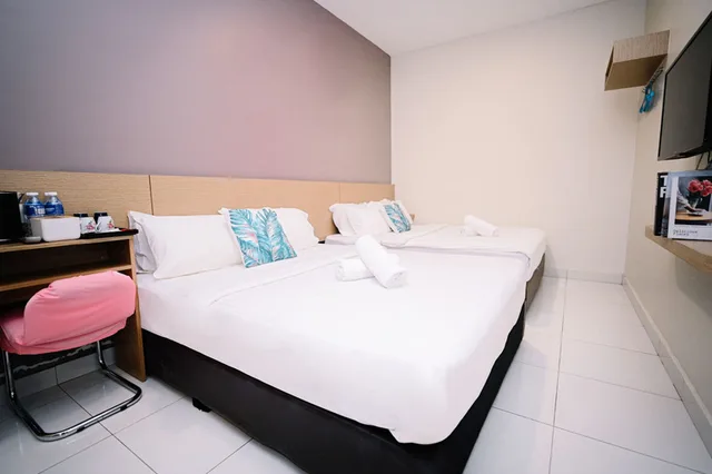 Family 4, Standard, Suite, Harbour Hotel 2/3