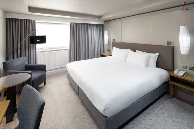 غرفة بريميوم بسرير كينج مع دخول صالة النادي، Crowne Plaza Harrogate 7/10