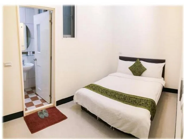 Room, Double Bed, No Window، Hualien Yashe House 2/2