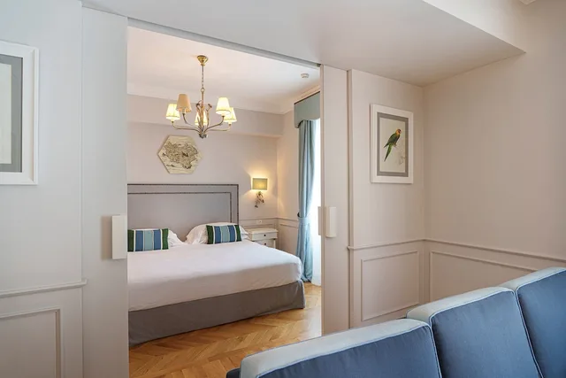 جناح بسرير كينج بشرفة مع أريكة، Manzi Hotel & Spa 2/8