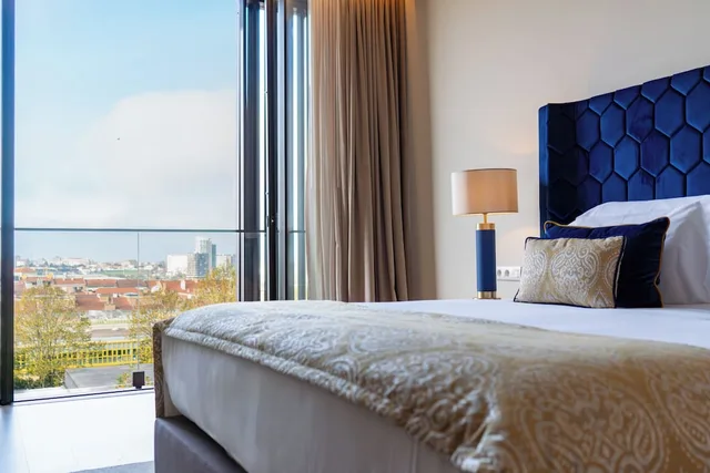 جناح رئاسي بسرير كينج، Boeira Garden Hotel Porto Gaia, Curio Collection by Hilton 2/7