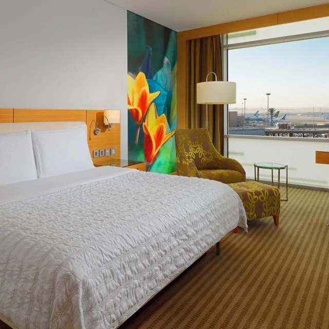 Room, King Bed, Club Floor، Le Meridien Cairo Airport 1/4