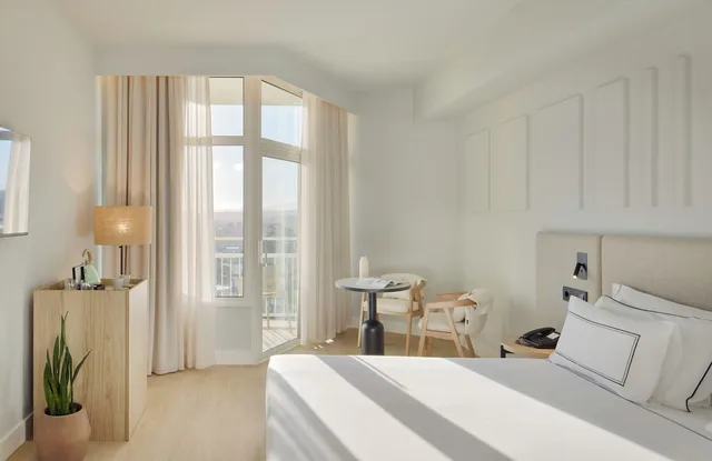 غرفة بريميوم بسرير كينج بإطلالة على الحديقة، Melia Lloret De Mar 3/5