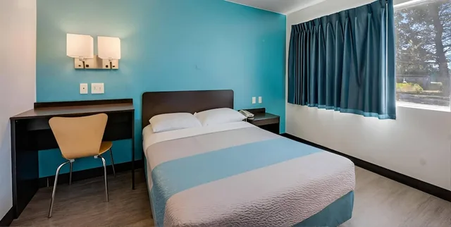 غرفة قياسية بسرير مزدوج، Motel6 Winnemucca, NV 6/6