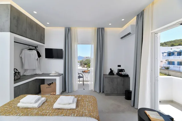 غرفة سوبيريور بسرير مزدوج مع أريكة، Yianna Hotel 3/5