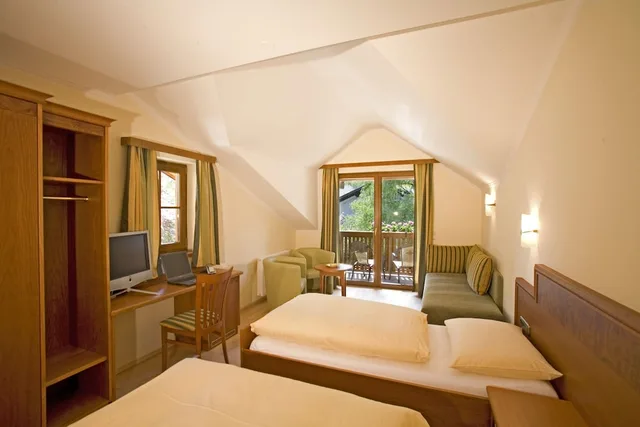 Comfort, King Bed, Balcony, Hotel Sallerhof 1/4