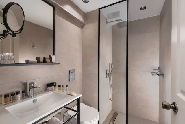جناح بسرير كينج مع أريكة، Kos Divine hotel & Suites 6/6