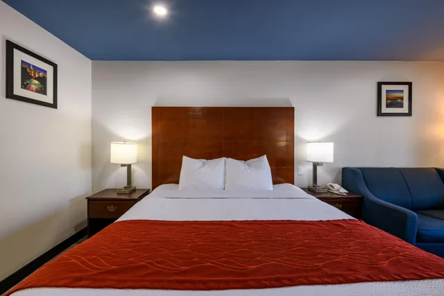 جناح بسرير كينج، Hyland Inn near Pasadena Civic Center 6/10
