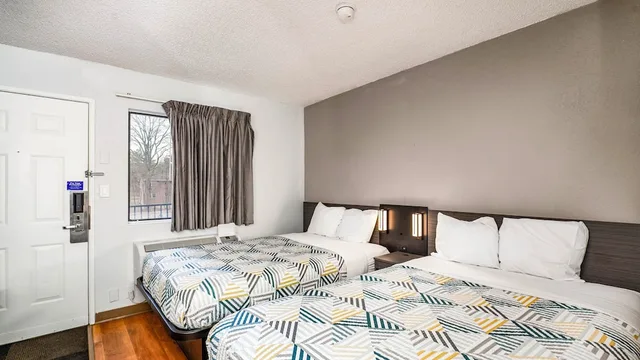 غرفة ديلوكس بسريرين مزدوجين للمدخنين، Motel6 Wethersfield, CT - Hartford 3/10