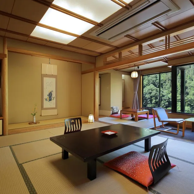 Japanese, Standard, West Wing، Tachibanaya 1/1