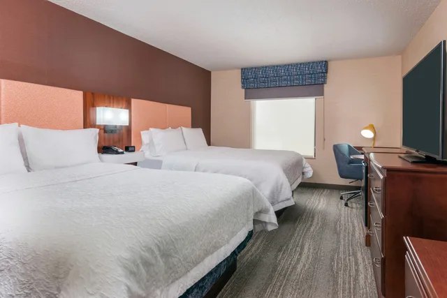 غرفة بسريرين كوين، Hampton Inn Springfield South Enfield 1/3