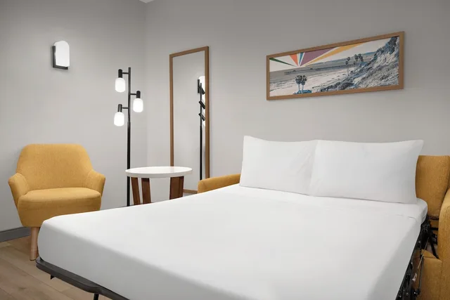 جناح بسرير كينج، Hampton Inn and Suites San Clemente Beach 3/8