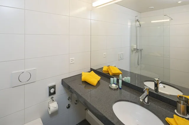 غرفة كومفورت بسرير كوين، Villmergen Swiss Quality Hotel 4/4