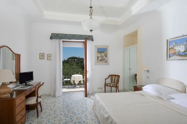 غرفة سوبيريور بسريرين منفصلين بإطلالة على البحر، Hotel Bellavista 1/4