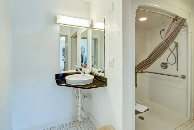 Standard, Single, Double Bed, Studio6 Grand Prairie, TX 10/10