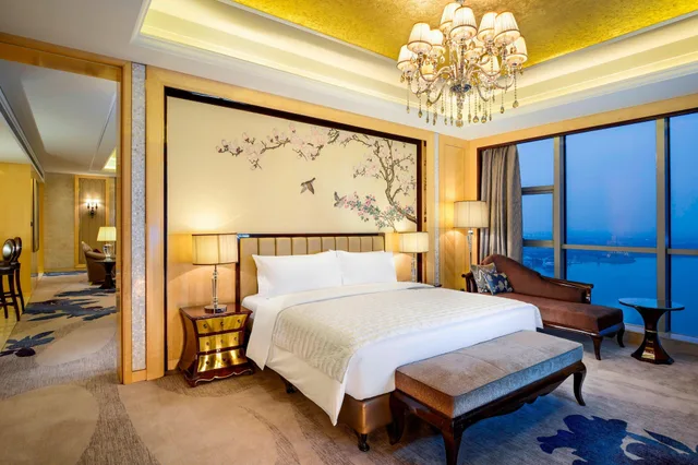 Guest Room, King Bed, City View, Le Meridien Yixing 4/5