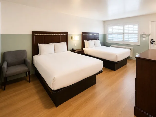 Room, 2 Queen Beds, Stargazer Inn And Suites 3/10